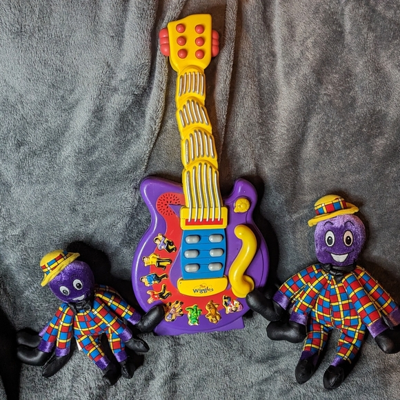 Wiggles bundle - Picture 9 of 10